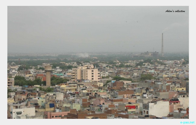 A Panoramic view of Central Delhi . This is a picture taken from Jama Masjid Tower