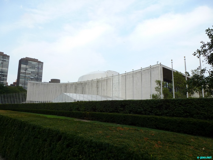 United Nations Secretariat Building and General Assembly Hall :: August 2011