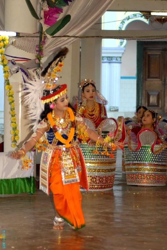 Shri Shri Bijoygovindajee Devaraj at Bijoygovinda Mandhop Sagolband, Imphal :: 7th November 2012