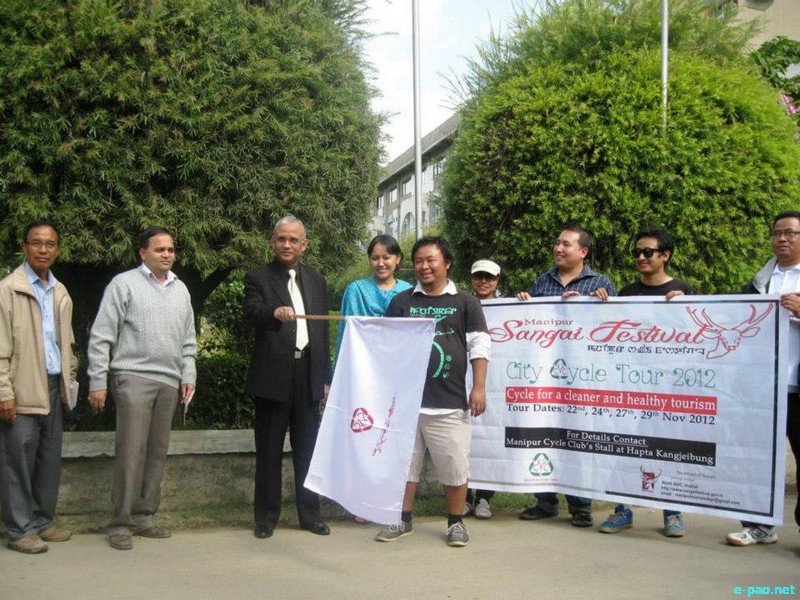 Manipur Sangai festival promotional cycle rally held in Imphal  :: November 20 2012