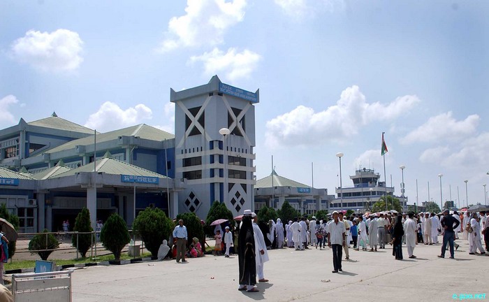 Haj pilgrimage to Mecca - See-off at Imphal Tulihal Airport :: 10 October 2011