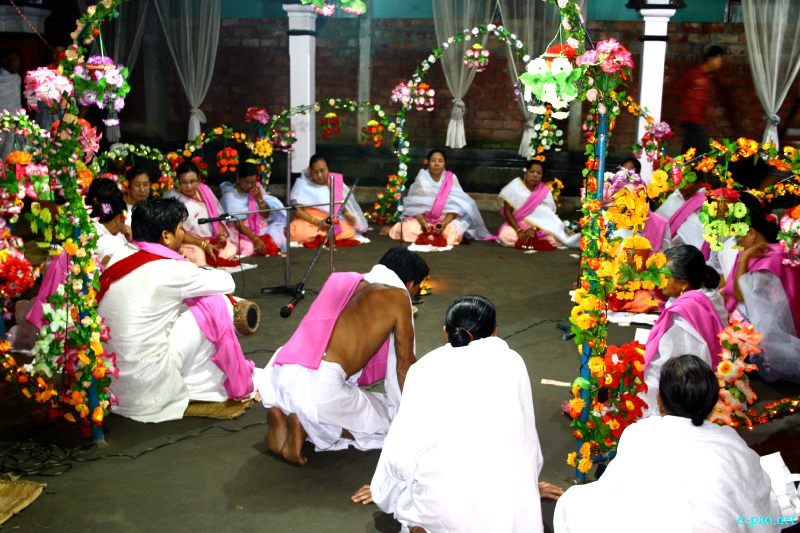 Devotees sing devotional songs at Mandop on occasion of Jhulon Festival at Khuyathong, Imphal :: August 02 2012