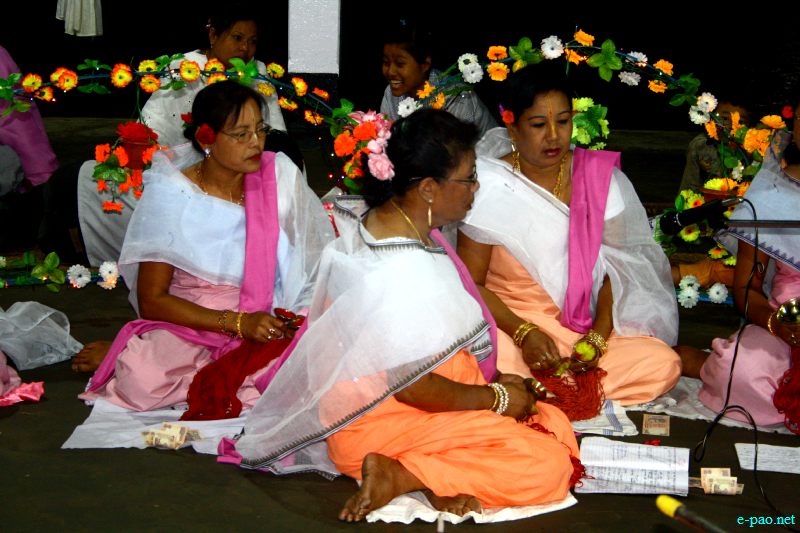 Devotees sing devotional songs at Mandop on occasion of Jhulon Festival at Khuyathong, Imphal :: August 02 2012
