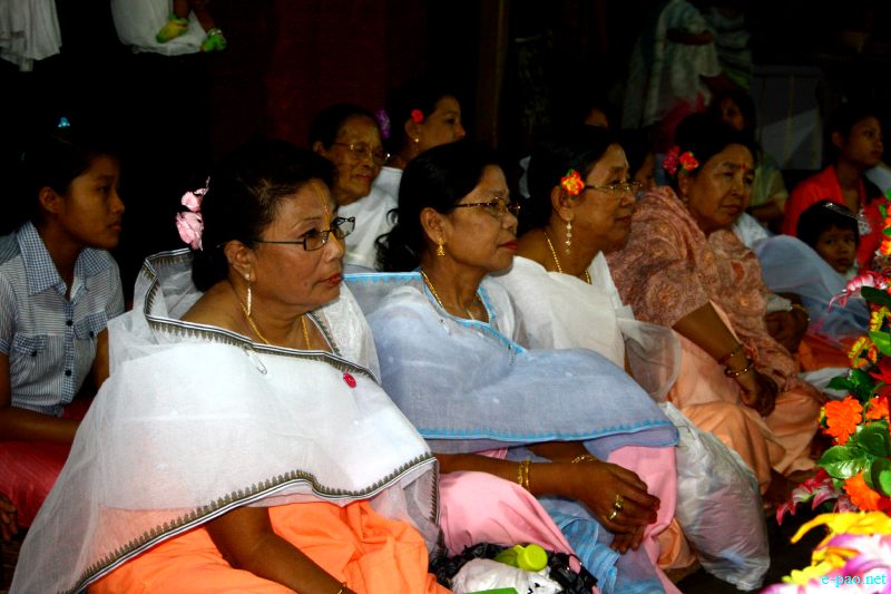 Devotees sing devotional songs at Mandop on occasion of Jhulon Festival at Khuyathong, Imphal :: August 02 2012