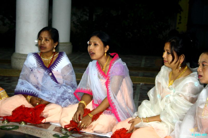 Devotees sing devotional songs at Mandop on occasion of Jhulon Festival at Kwakeithel, Imphal :: August 02 2012