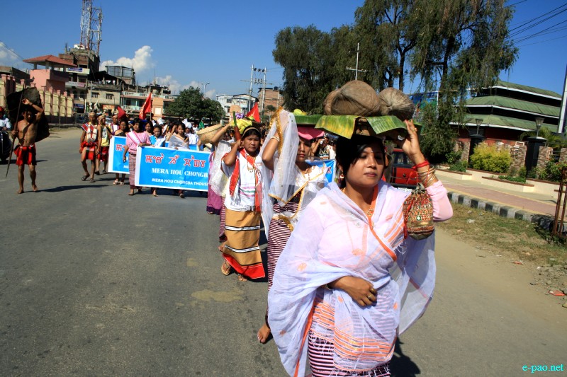 Mera Houchongba  : re-affirming close bond and ties between hill and valley people at Sana Konung ::  29 Oct 2012