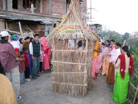 Yaoshang Festival - Yaoshang <i>Mei-Thaba</i> in Manipur :: March 03, 2007