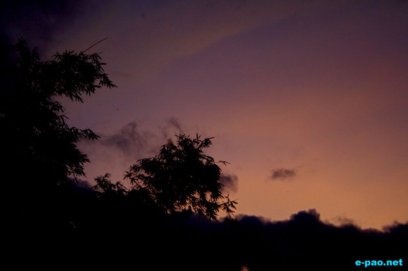 A shot of evening sky in Imphal area through the lenses of Bunti Phurailatpam :: July 2012