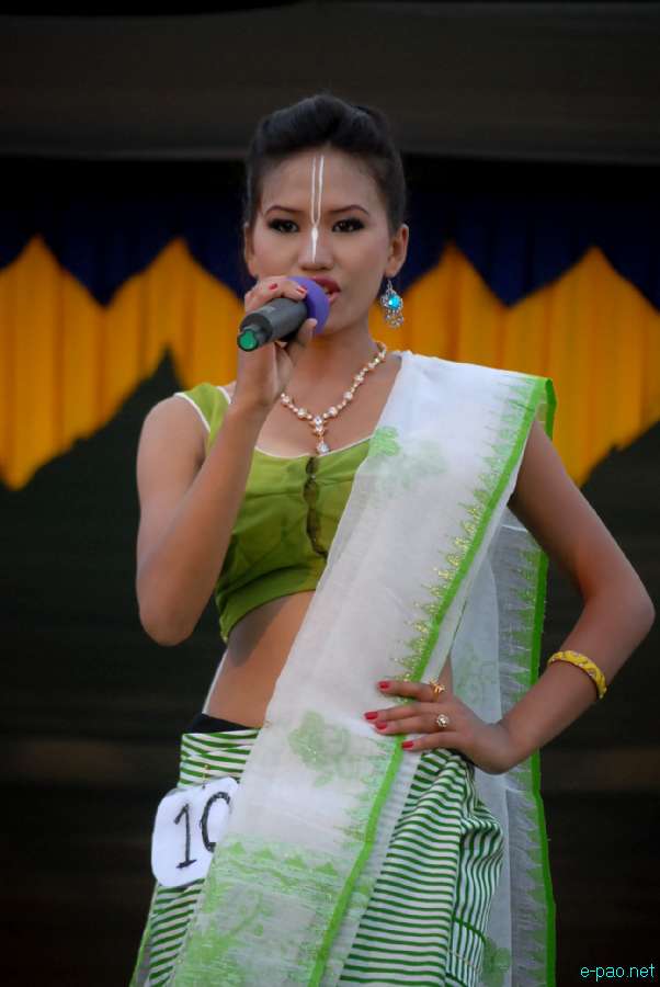 Pineapple Queen Contest, 2011 at Khuman Lampak sports complex  :: 3rd September 2011