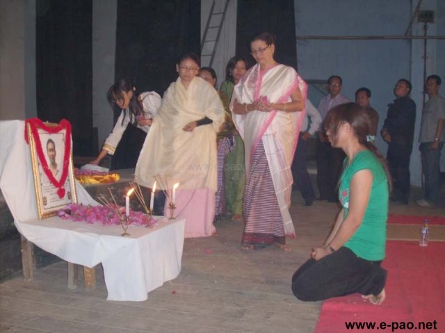 Floral Tributes for Oja Kishan and a Book Release :: 22 Mar 2009