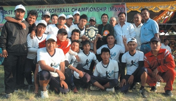 ManipurB team who had clinched the overall team champions title in the 1st Sub Junior, Junior and Senior North East Jeet Kune Do Championships 2012 organised by the Jeet Kune Do Association of Manipur (JKAM) at the Indoor Stadium, Khuman Lampak, Imphal