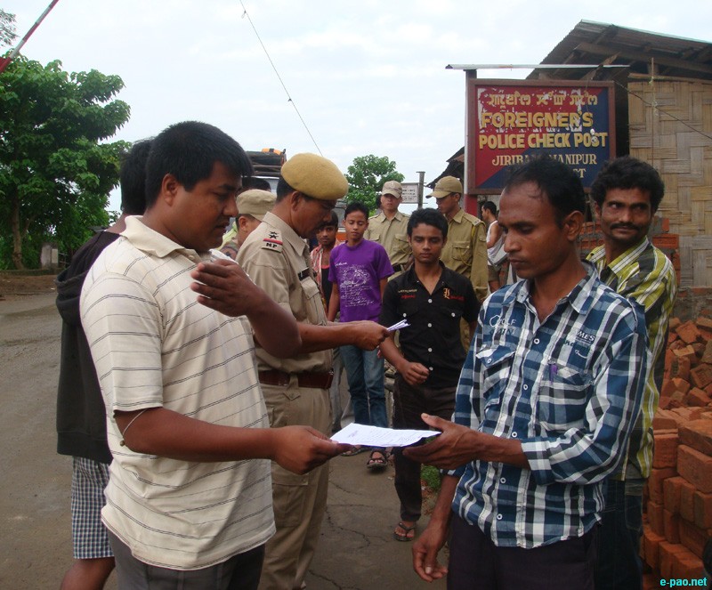 Checking for valid documents at Jiri Foreigner Check-post, Manipur Assam Border, by Manipur Police :: 03 September 2012