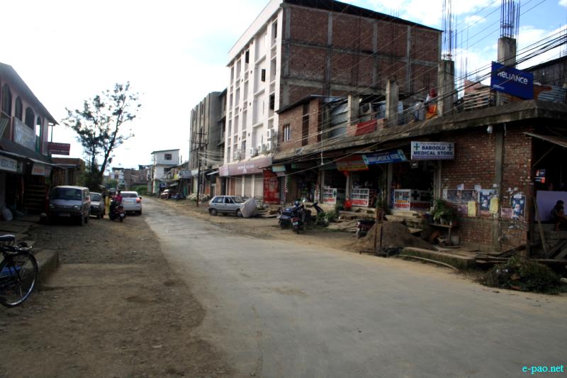 Deserted road during 12-hour general strike at Imphal against UPA Govt's decision on price hike :: 20 September  2012