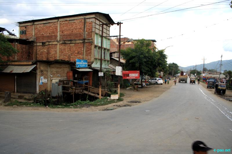 Deserted road during 12-hour general strike at Imphal against UPA Govt's decision on price hike :: 20 September  2012