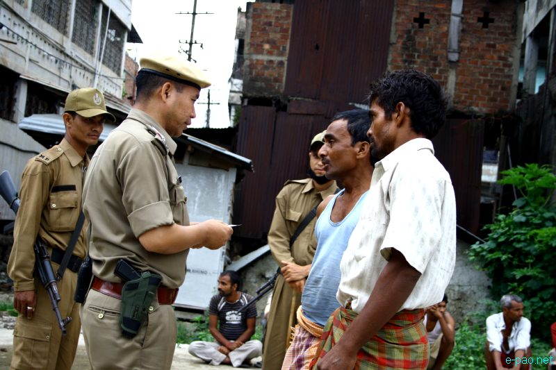 03/10/2012Police conducting operation for individuals illegally staying Manipur at Khuyathong , Nagamapal and Babupara :: 31 August 2012