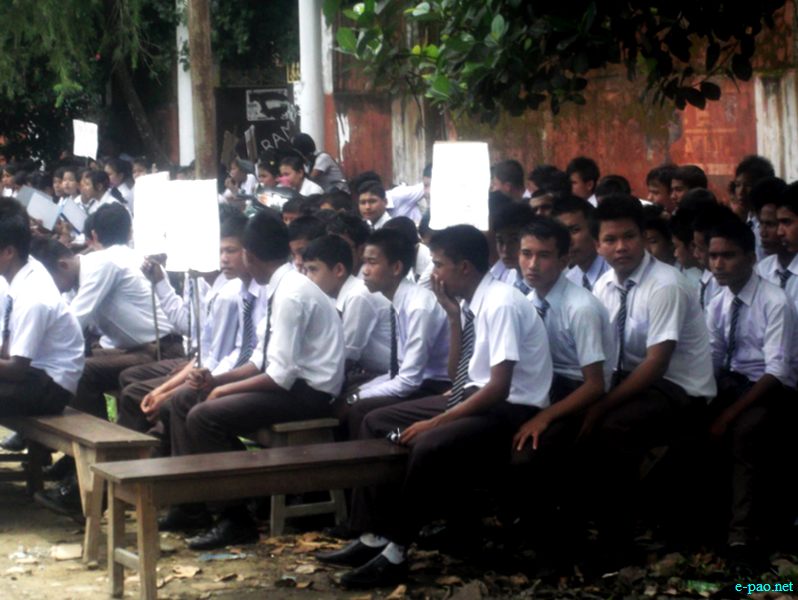 Student protest at Jiribam Higher Secondary School gate :: August 16-17, 2012