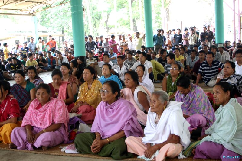 Tension grips at Khurai, Lamlong over Police Atrocities during 'Khurai Puthiba Lailamthokpa' :: May 10 2012