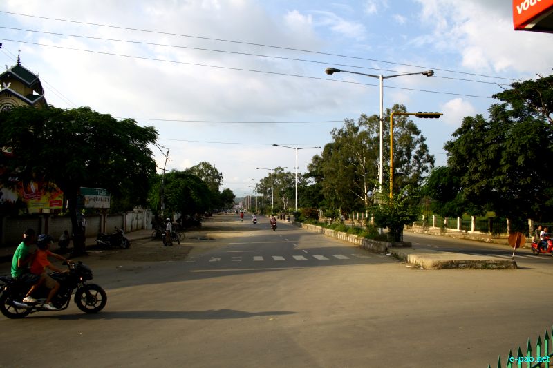 Empty streets due to North East bandh called by North East Student Organisation in Imphal City :: 06 September 2012