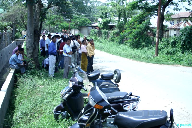 Students attending the PMT (Pre-Medical Test) in Imphal, Manipur :: June 10 2012
