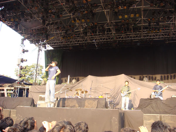 Iron Maiden concert @ Bangalore, India :: March 17, 2007