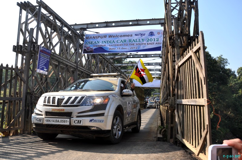 ASEAN-INDIA Car Rally 2012  passing through Indo-Myanmar Friendship Bridge at Moreh