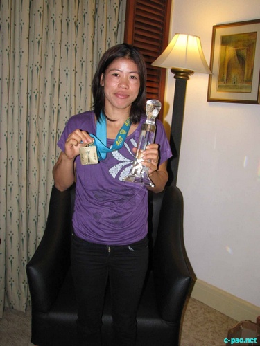 L Sarita Devi and Mary Kom - Asian Gold Medallist Felicitated :: 01 June 2010