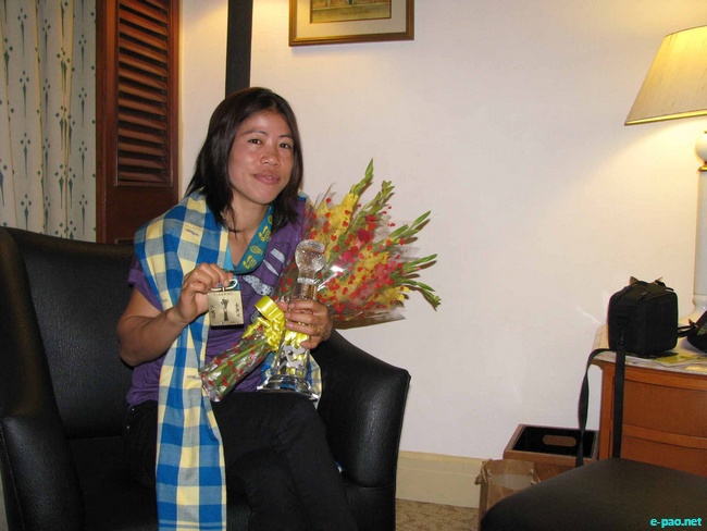 L Sarita Devi and Mary Kom - Asian Gold Medallist Felicitated :: 01 June 2010