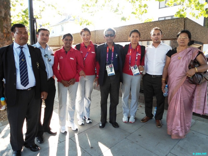 Olympian archers Bombyla , Deepika Kumari and Chekrovolu Swuro with EMA members and Bombayla's parents at Lord Stadium 