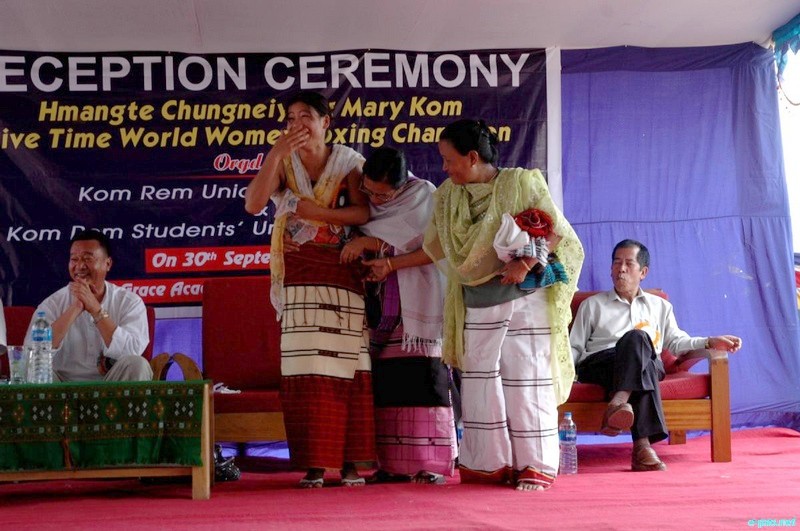 Reception for MC Mary Kom by Kom Rem Union Manipur at Imphal :: 30 September 2010