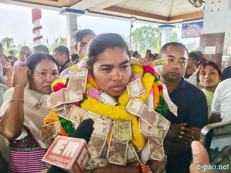 Reception of Pukhrambam Sushila Chanu & Bichu Devi Kharibam at Imphal Airport :: October 05th 2026