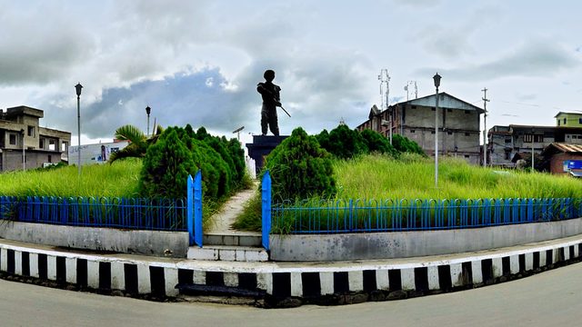 Konung Mamang Traffic Island, Imphal :: July 2015