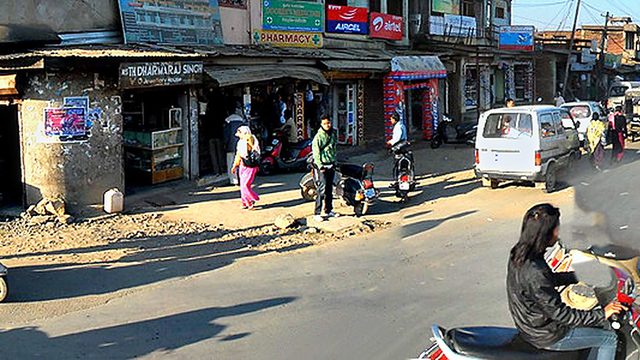 A view of Lamlong Keithel, Imphal :: 2011
